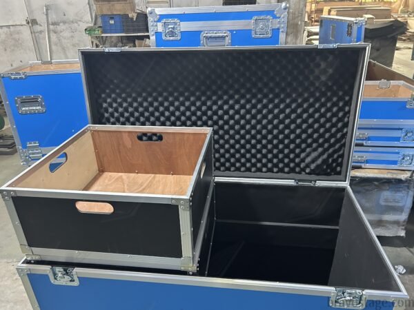 Blue Heavy-Duty Utility Flight Case with Tray - Image 5