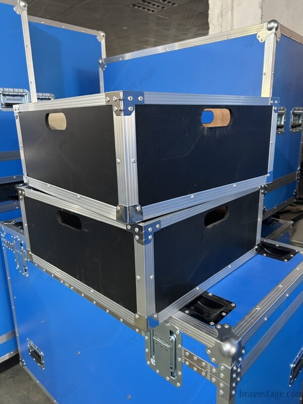 Blue Heavy-Duty Utility Flight Case with Tray - Image 6