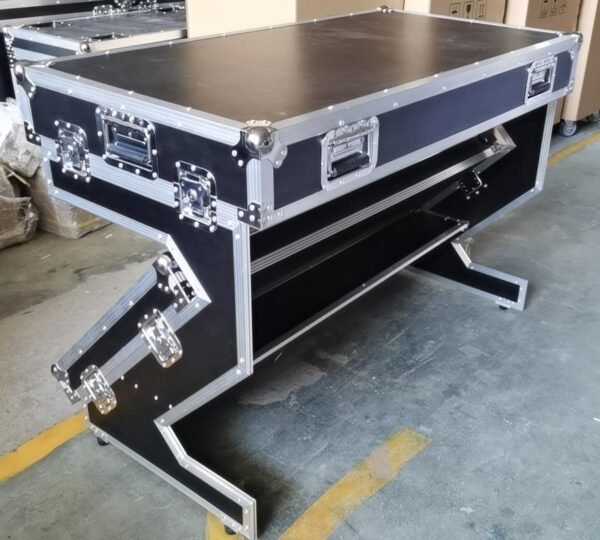 Z-Style DJ Table Flight Case - Image 3